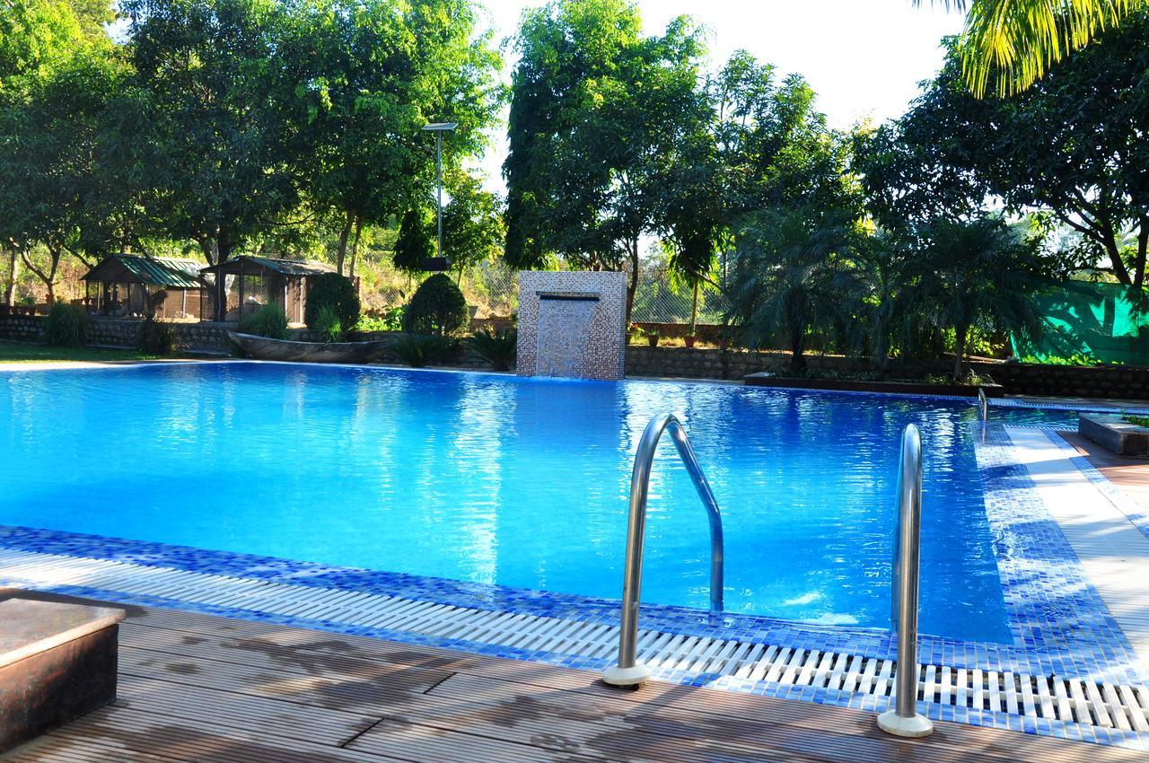 Clarissa Resort Ramnagar  Exterior photo