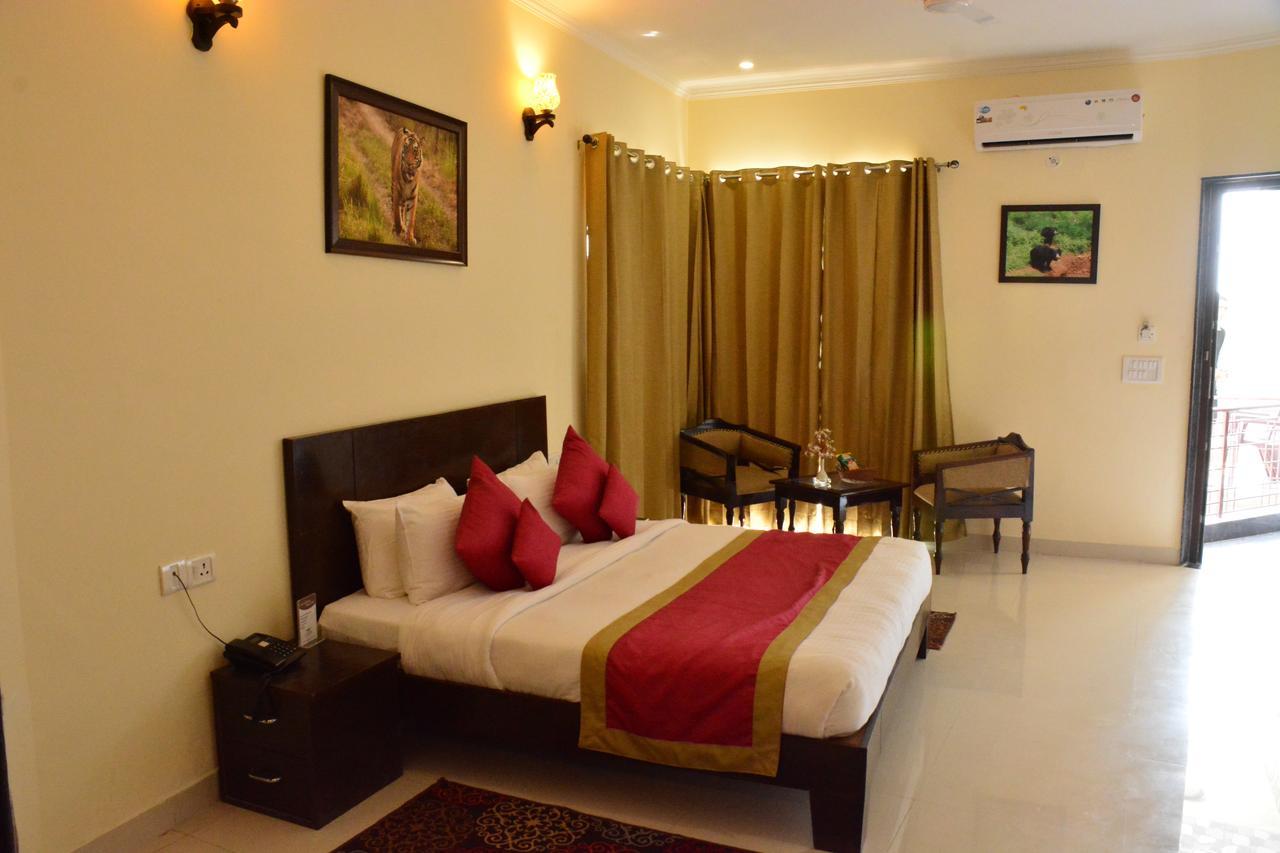Clarissa Resort Ramnagar  Exterior photo