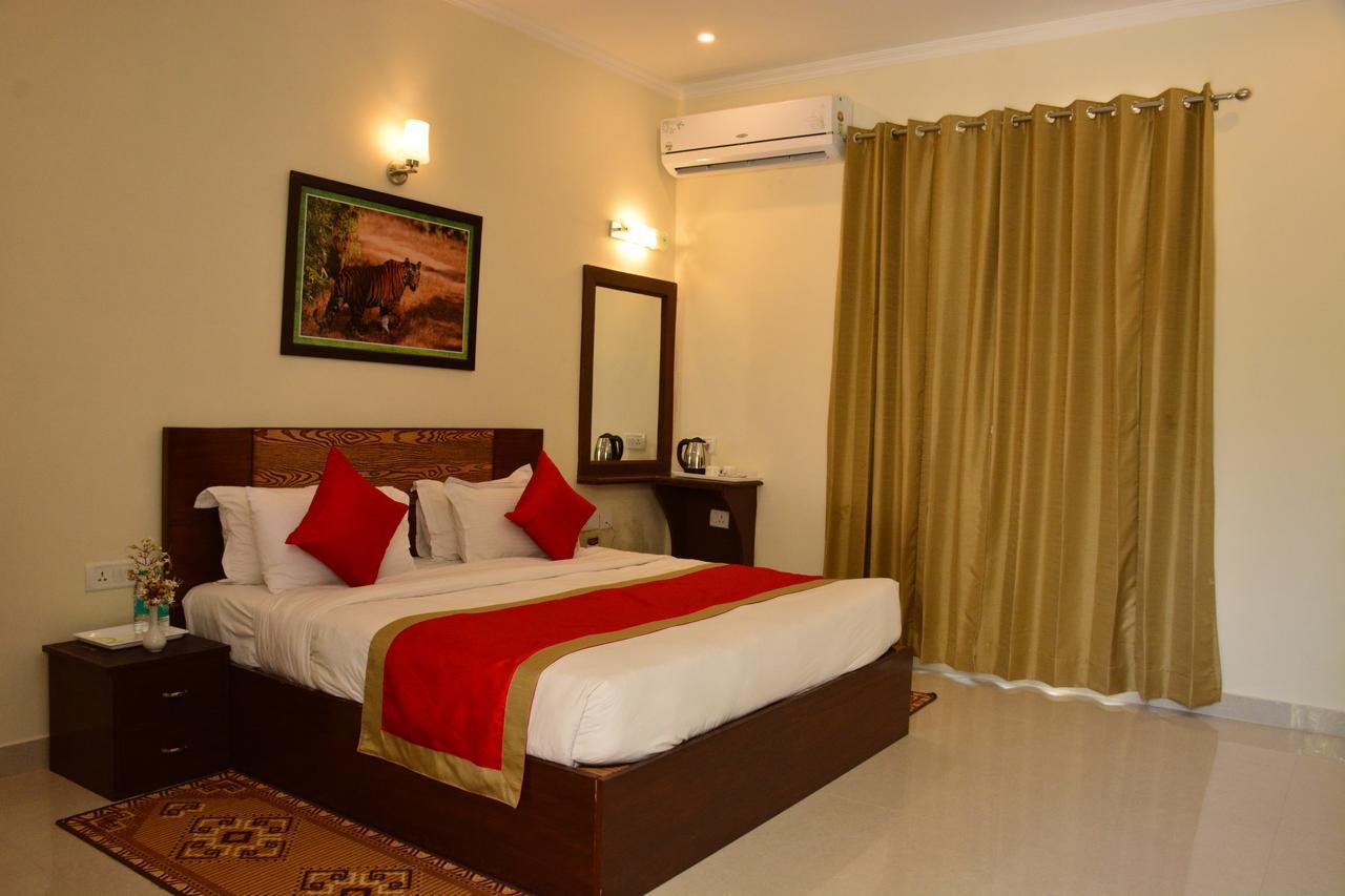 Clarissa Resort Ramnagar  Exterior photo