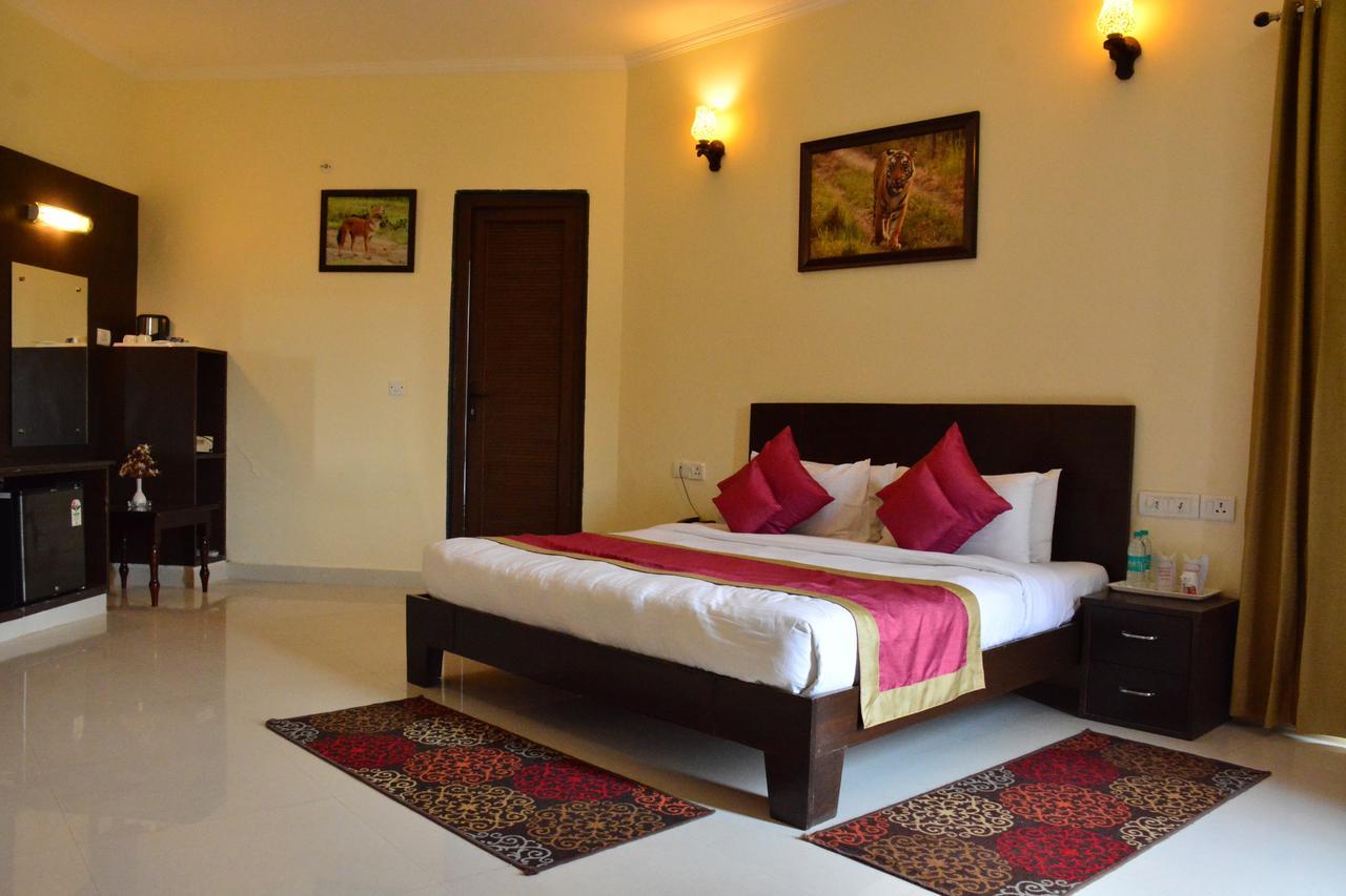 Clarissa Resort Ramnagar  Exterior photo