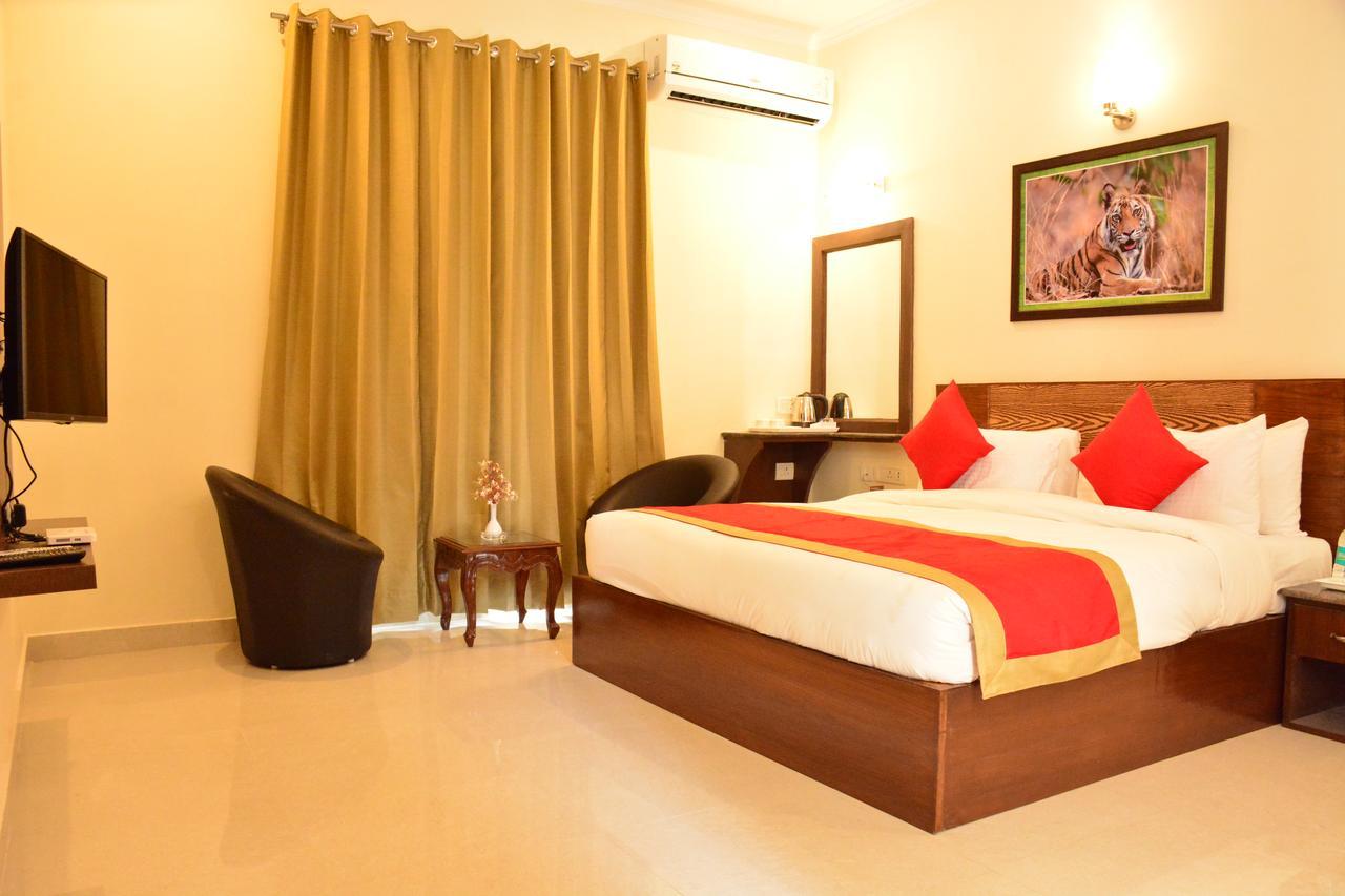Clarissa Resort Ramnagar  Exterior photo