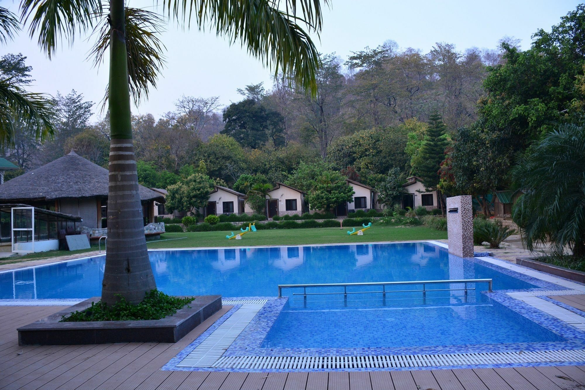 Clarissa Resort Ramnagar  Exterior photo